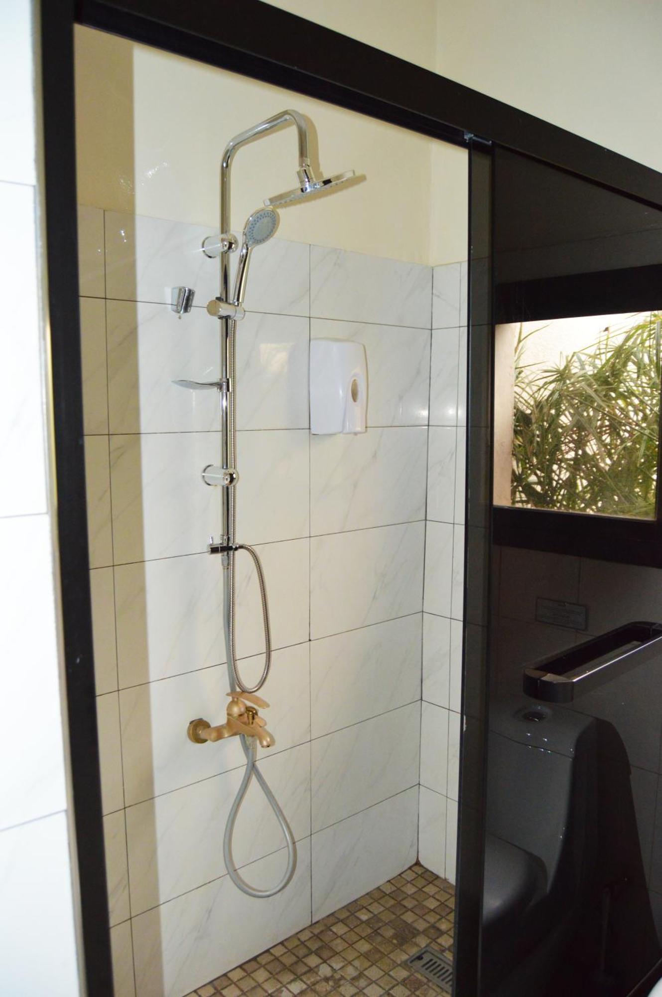 Bougainvilla Boutique Hotel & Restaurant Lubumbashi Bagian luar foto
