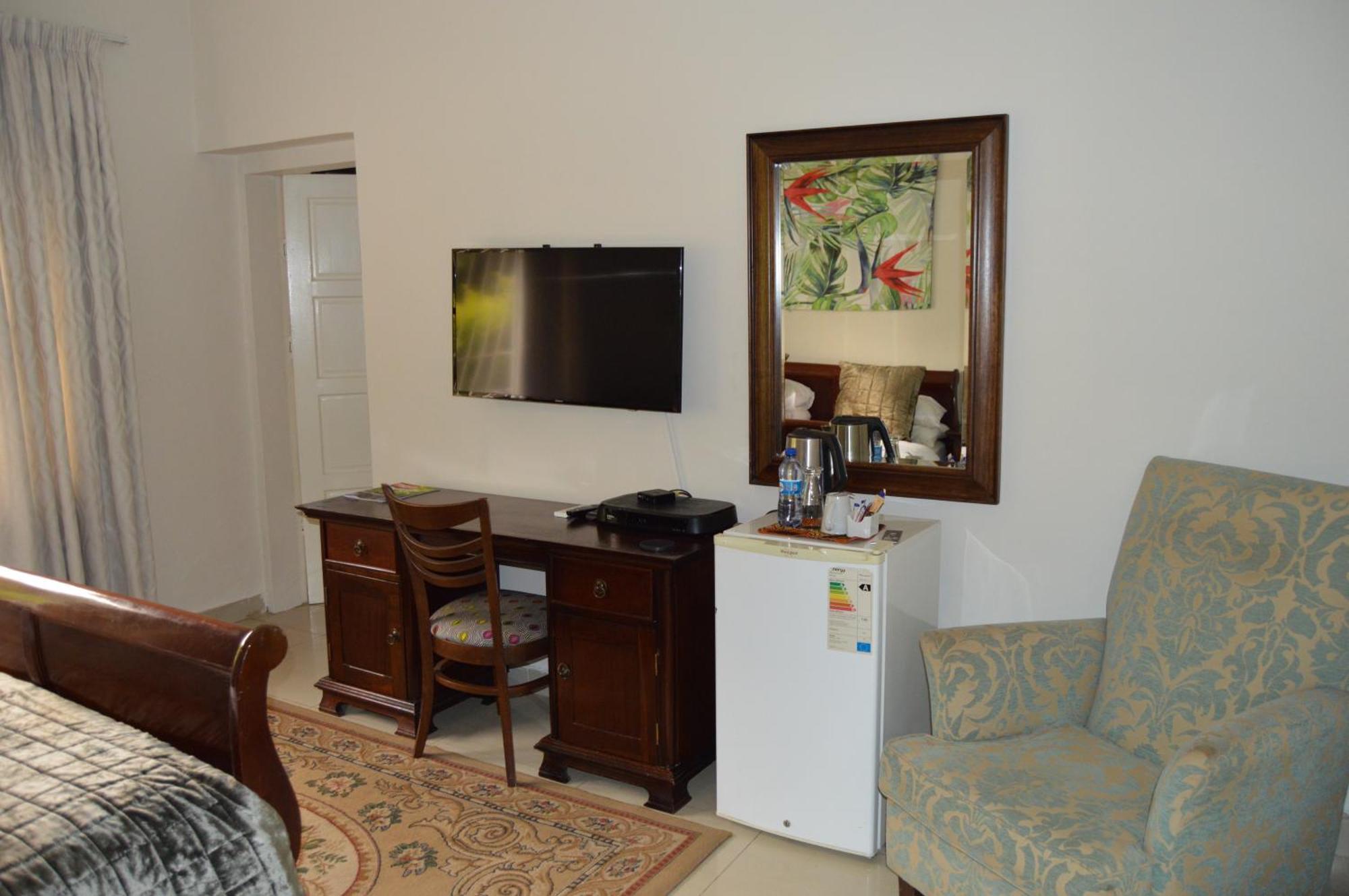 Bougainvilla Boutique Hotel & Restaurant Lubumbashi Bagian luar foto