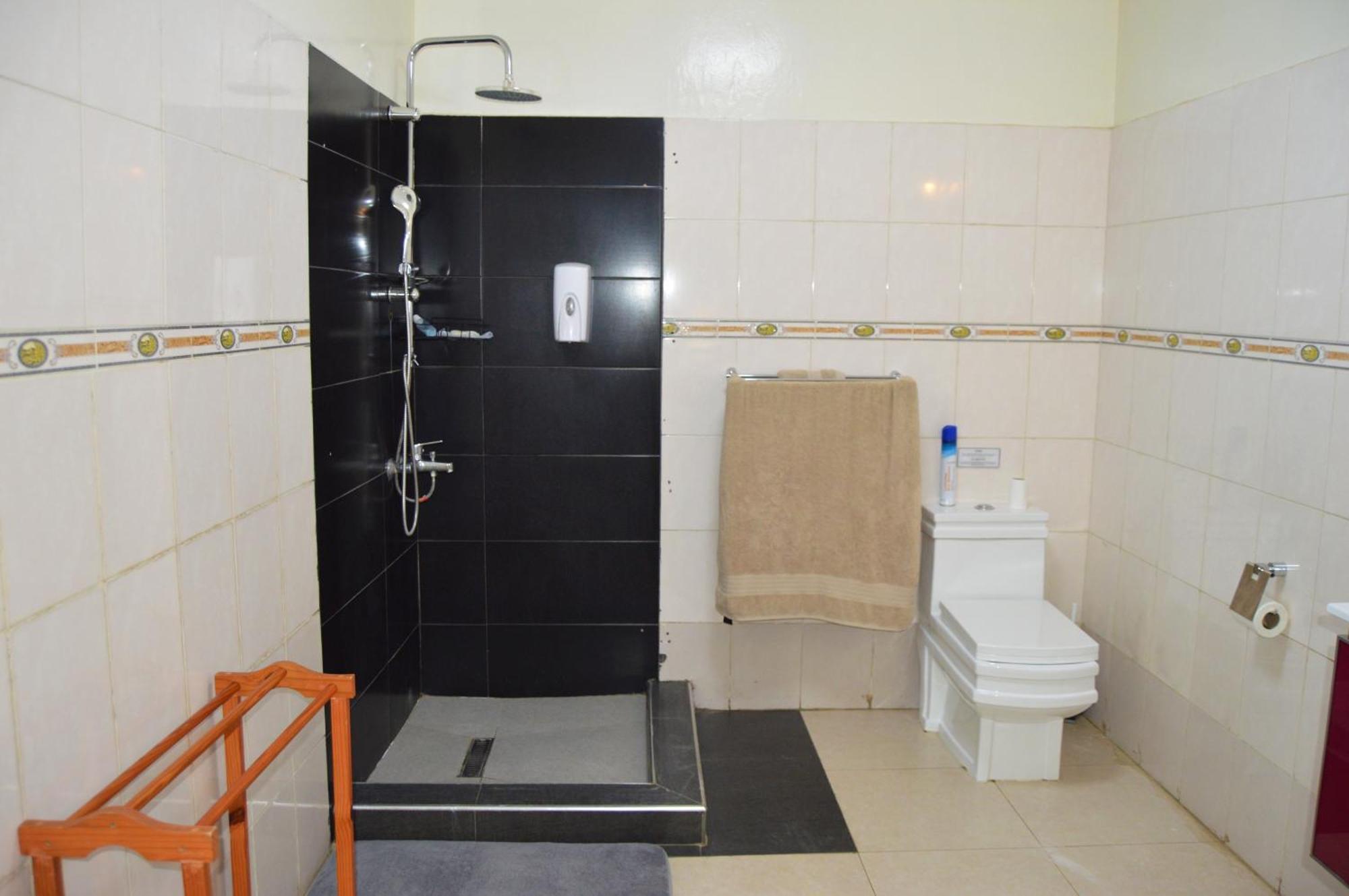Bougainvilla Boutique Hotel & Restaurant Lubumbashi Bagian luar foto