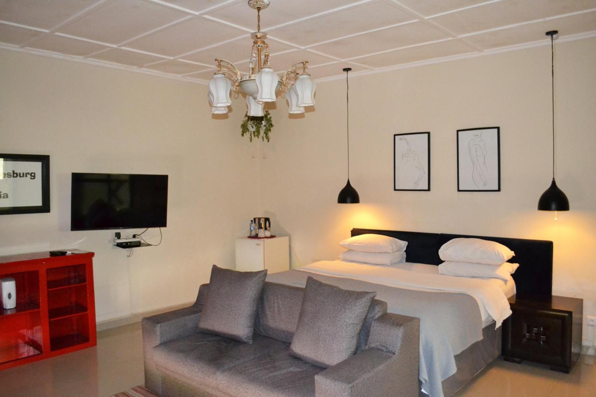 Bougainvilla Boutique Hotel & Restaurant Lubumbashi Bagian luar foto